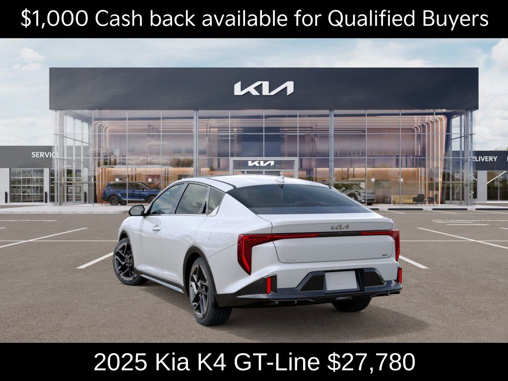 2025 Kia K4 GT-Line photo 4