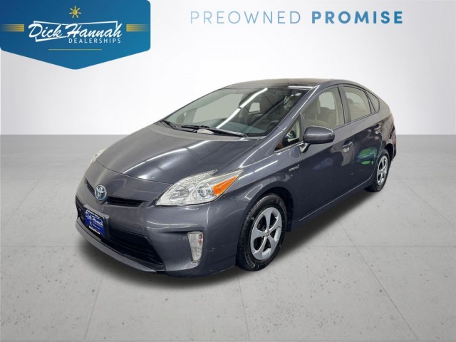 2013 Toyota Prius Two's photo