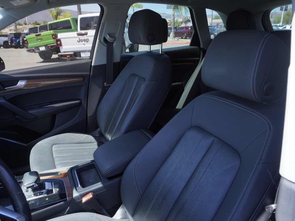 2021 Audi Q5 45 Premium photo 18