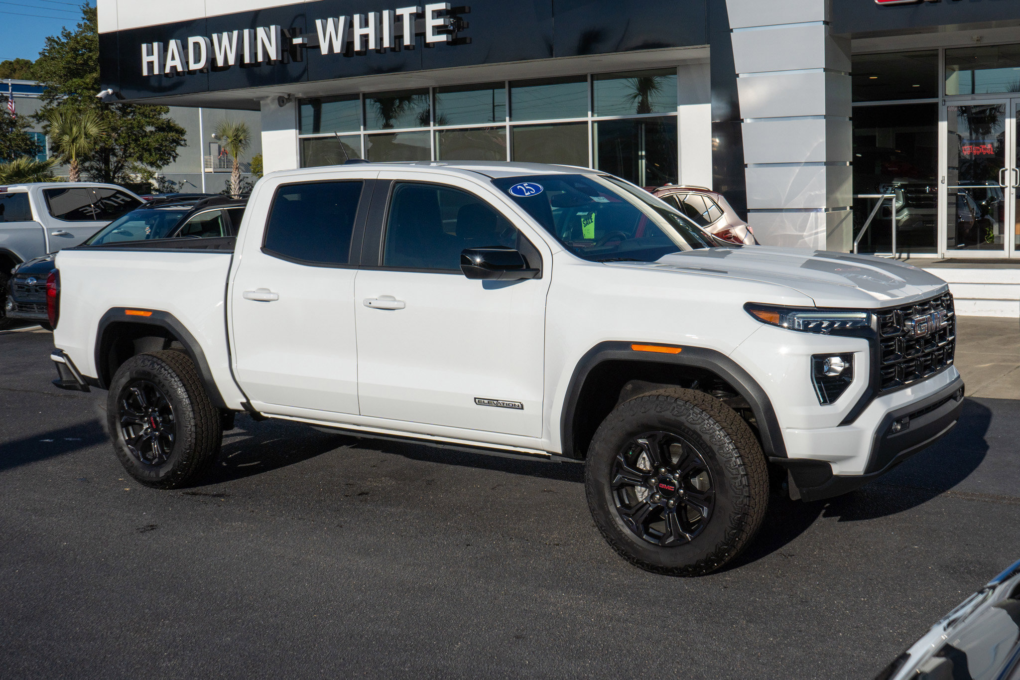 2025 GMC Canyon Elevation's photo