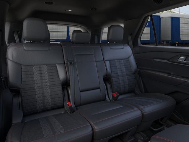 2025 Ford Explorer ST-Line photo 8