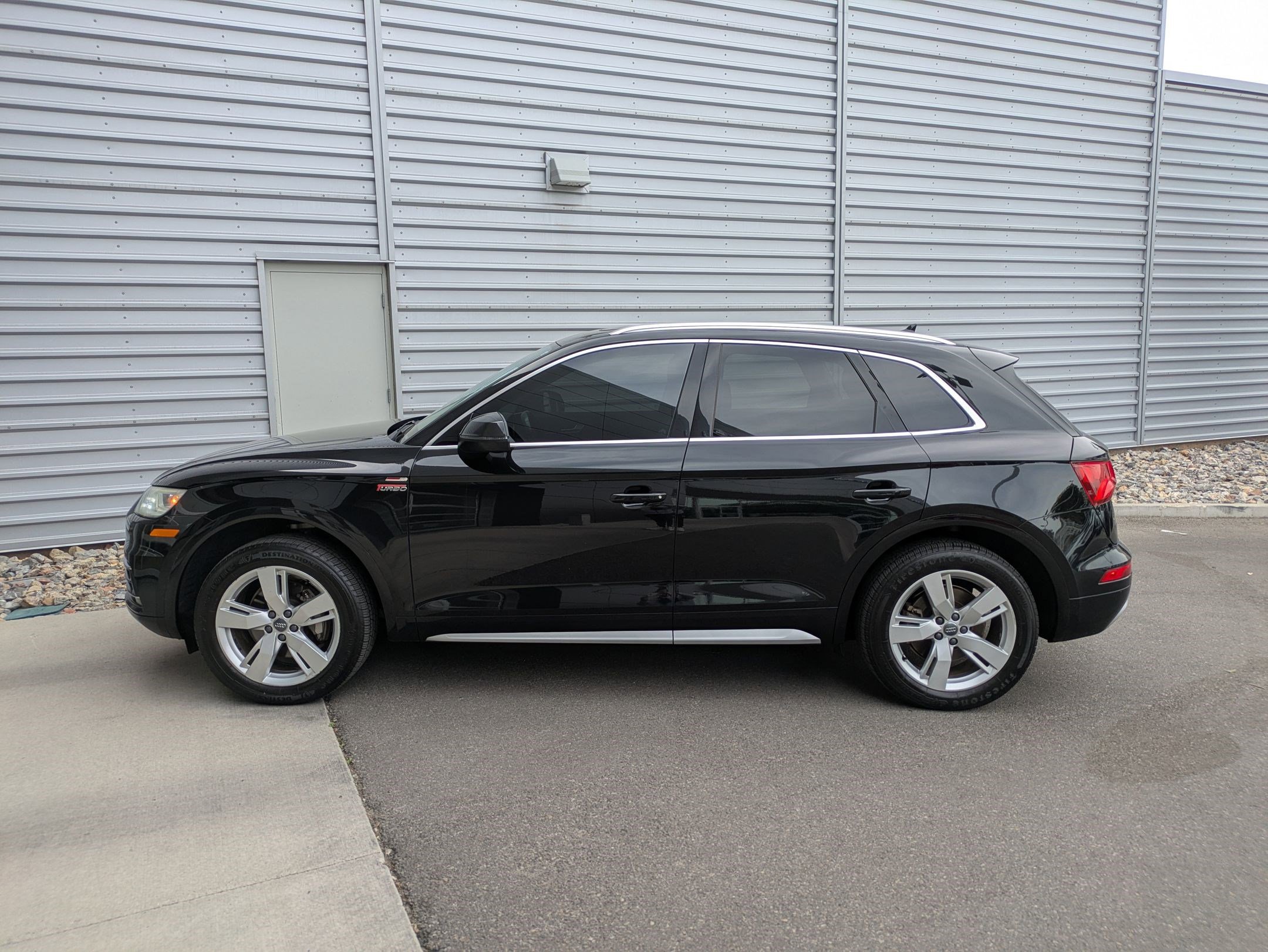 2018 Audi Q5 Premium Plus photo 2
