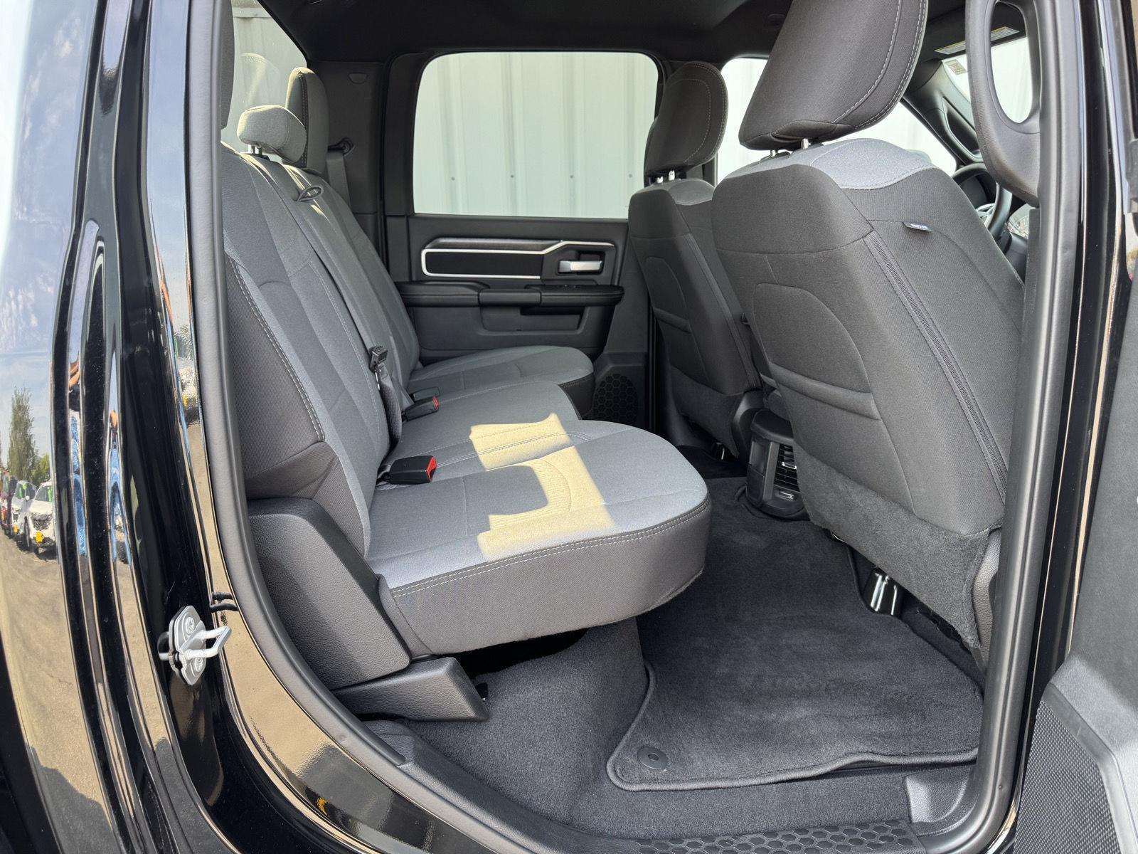2024 Ram 2500 Big Horn photo 11