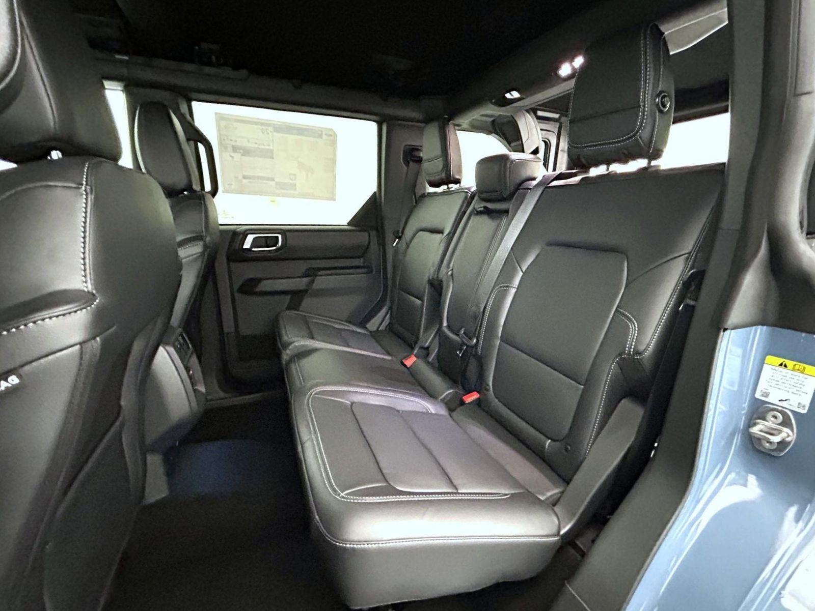 2025 Ford Bronco Outer Banks photo 17