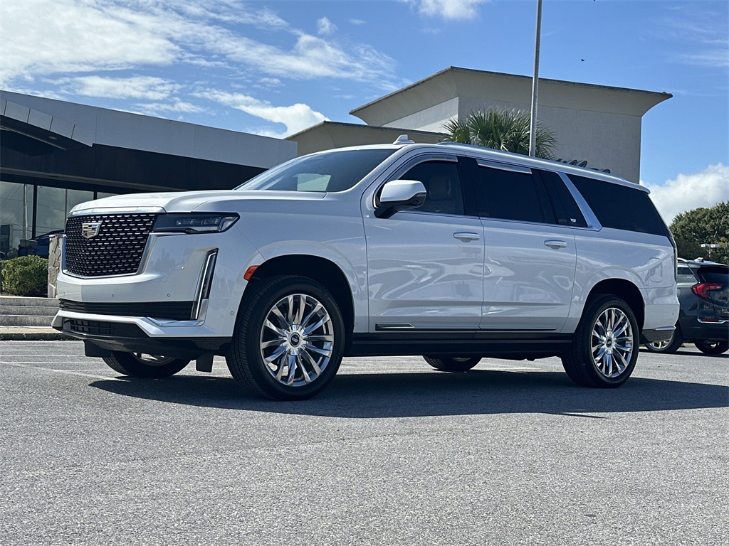 2022 Cadillac Escalade ESV Premium Luxury photo 2