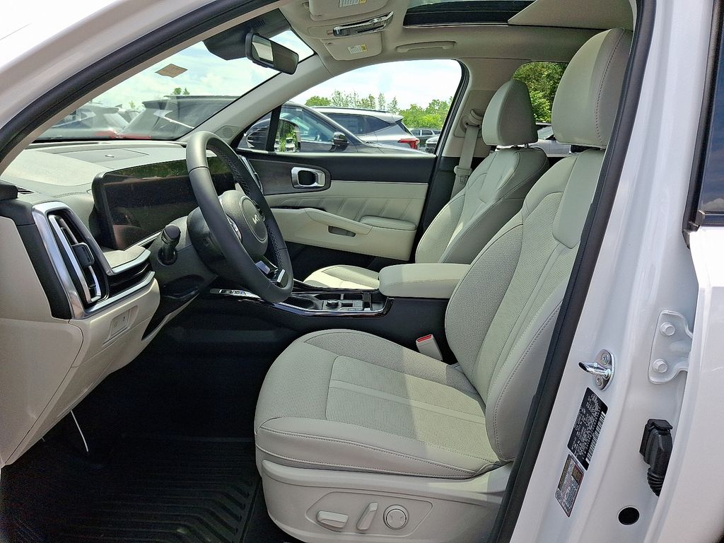 2025 Kia Sorento X-Line SX photo 10