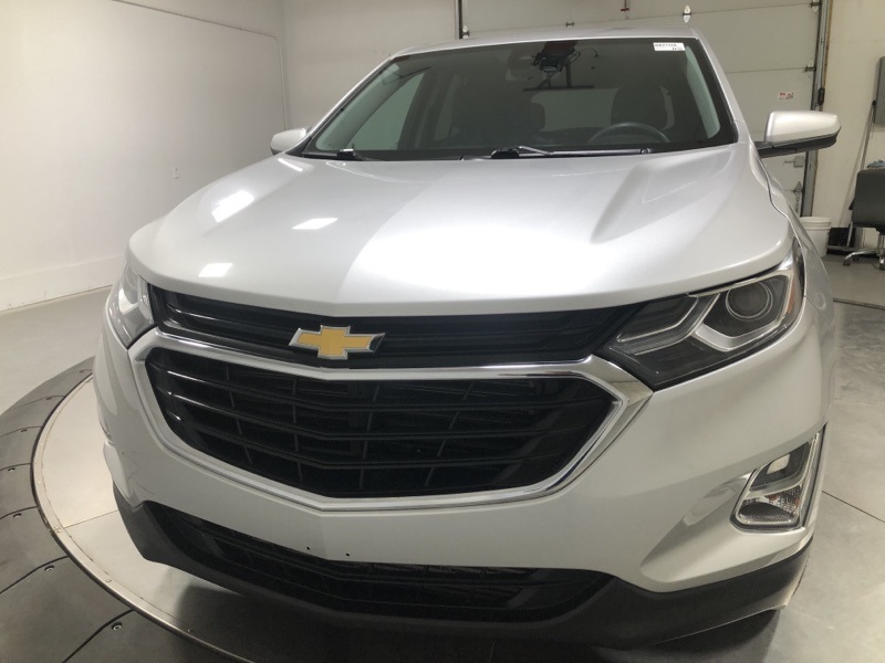 2020 Chevrolet Equinox LT photo 2