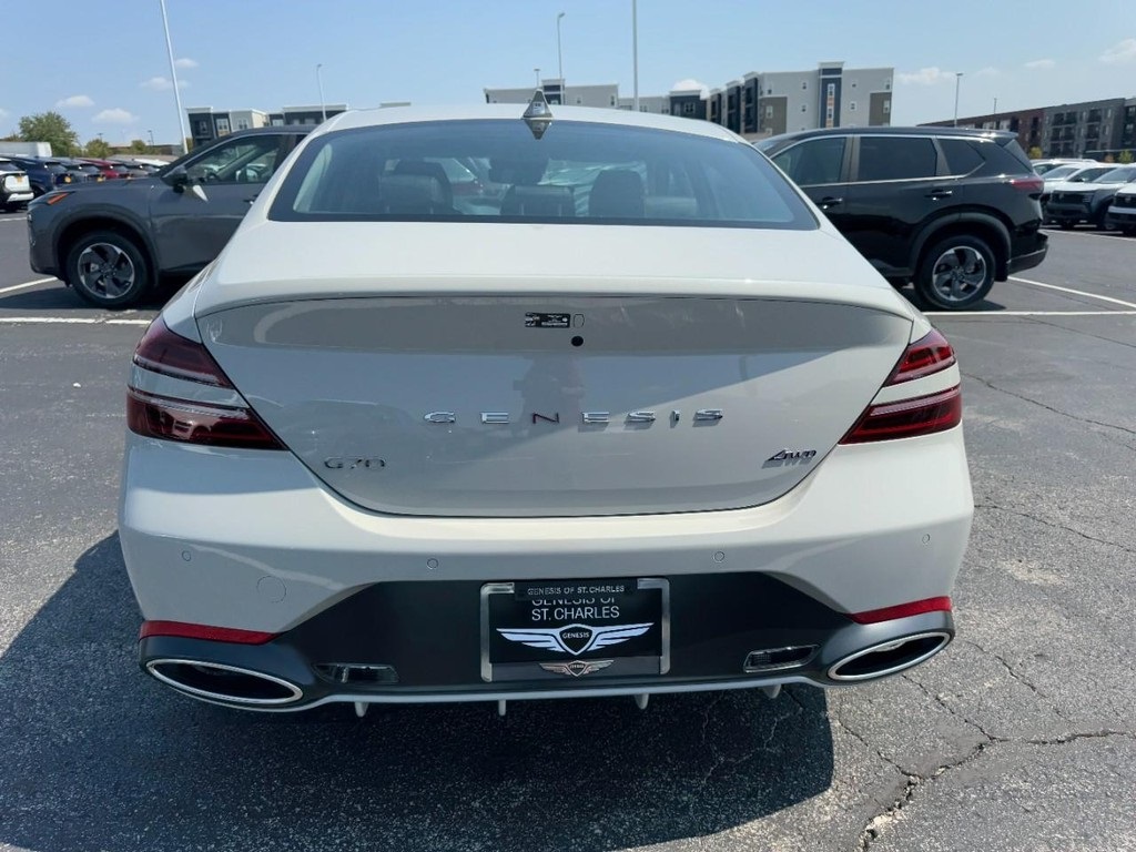 2026 Genesis G70 2.5T Prestige AWD photo 2