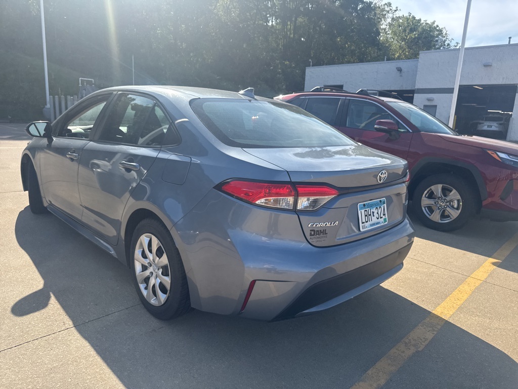 2020 Toyota Corolla LE photo 9