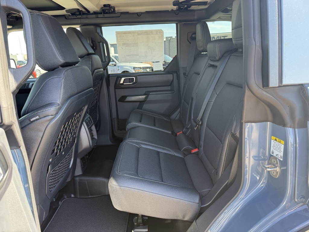 2025 Ford Bronco Badlands photo 8