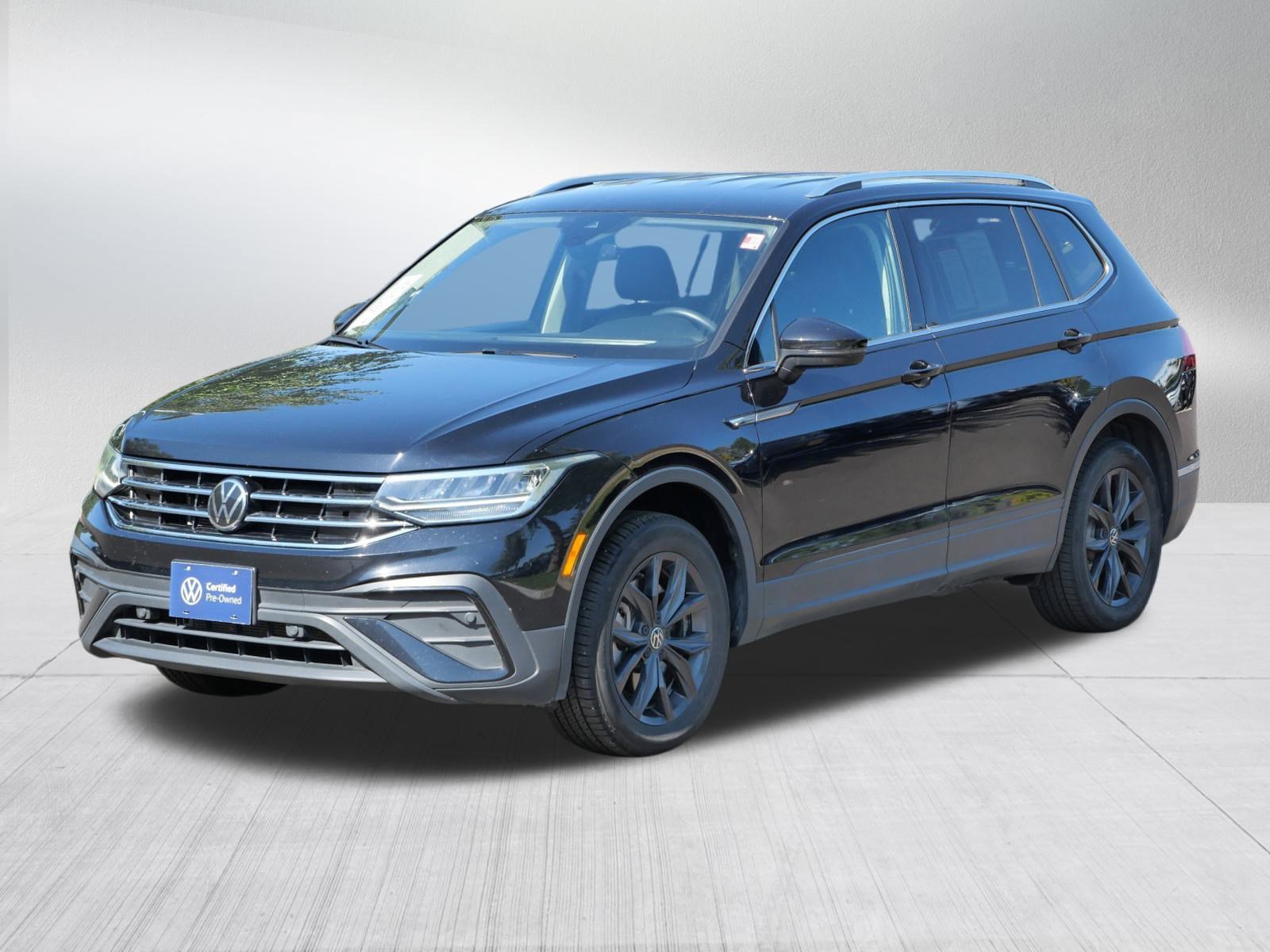 2024 Volkswagen Tiguan SE Wolfsburg Edition photo 3
