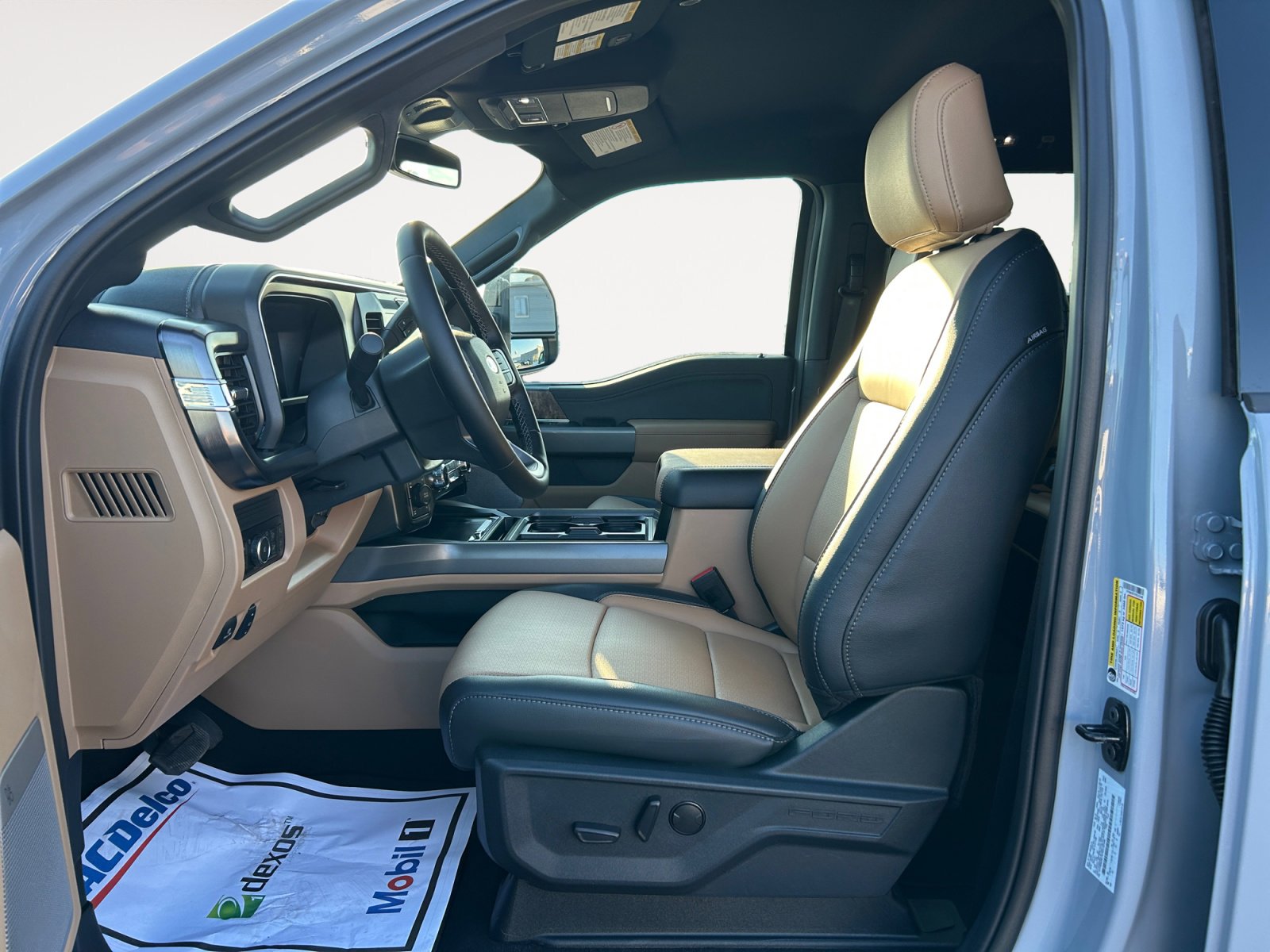 2026 Ford F-250 Lariat photo 17