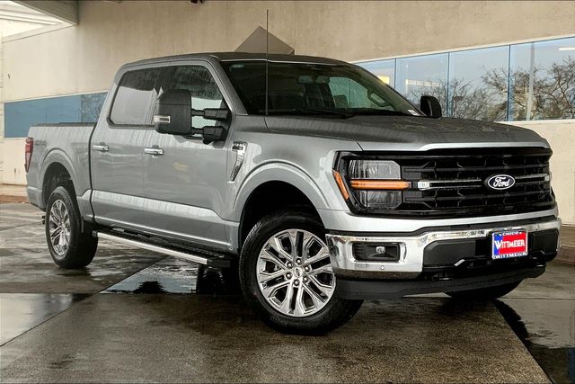 2025 Ford F-150 XLT photo 2