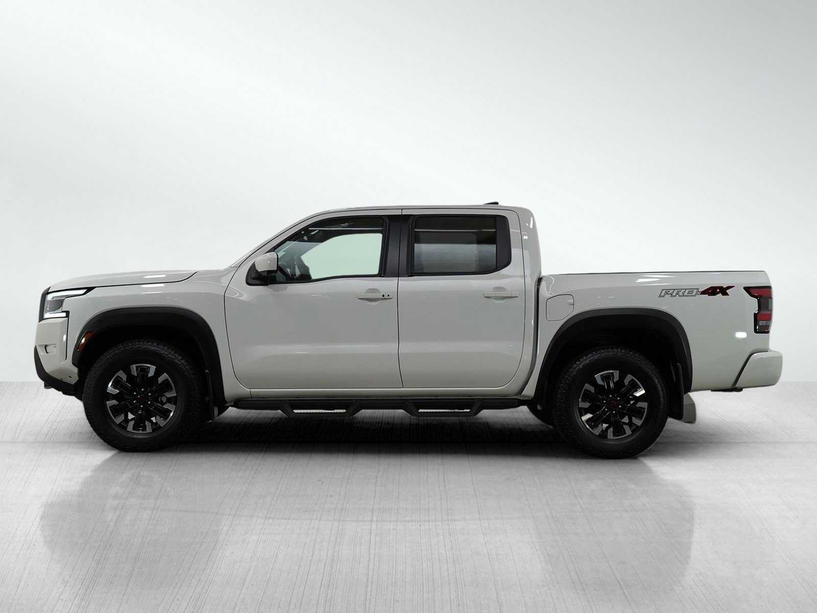 Used 2024 Nissan Frontier PRO-4X with VIN 1N6ED1EKXRN620913 for sale in Wayzata, Minnesota
