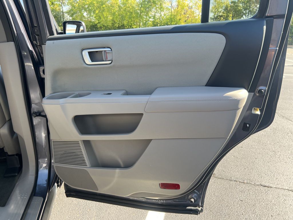 2015 Honda Pilot SE photo 24