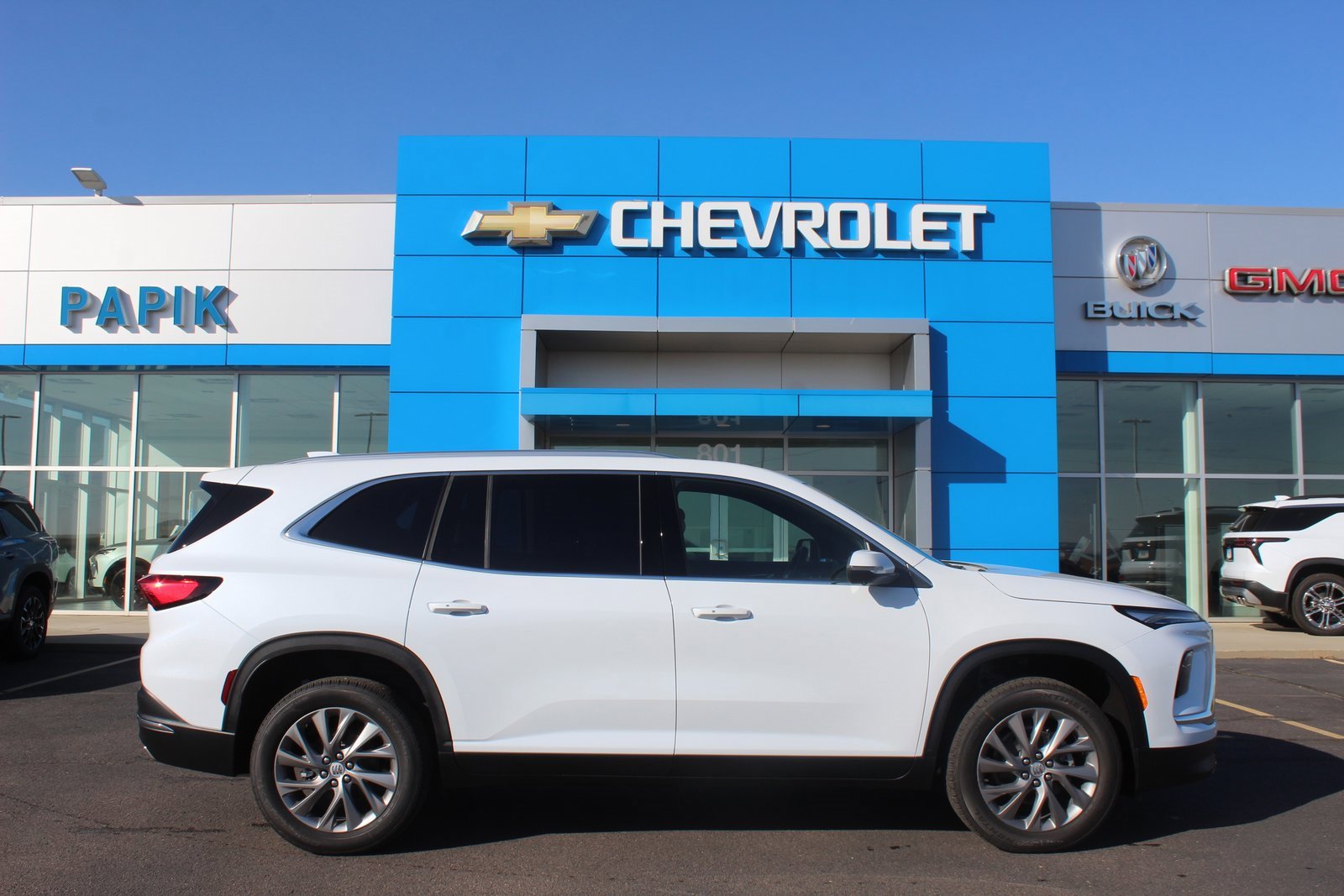 2026 Buick Enclave Preferred's photo