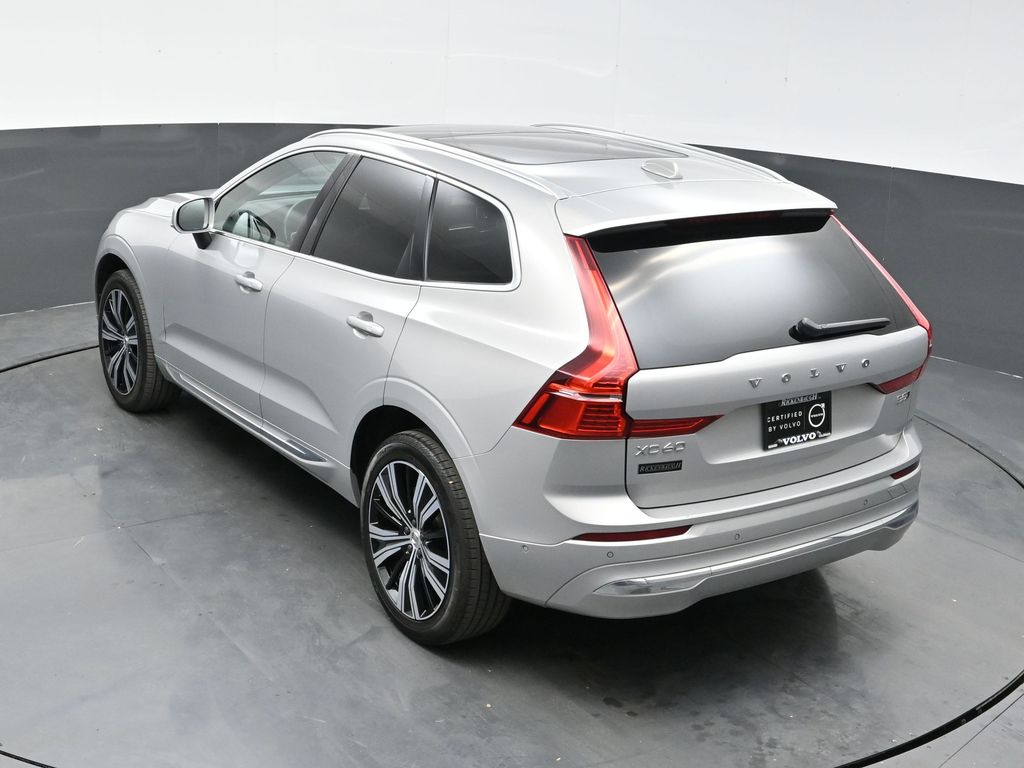 2023 Volvo XC60 B5 Plus photo 32