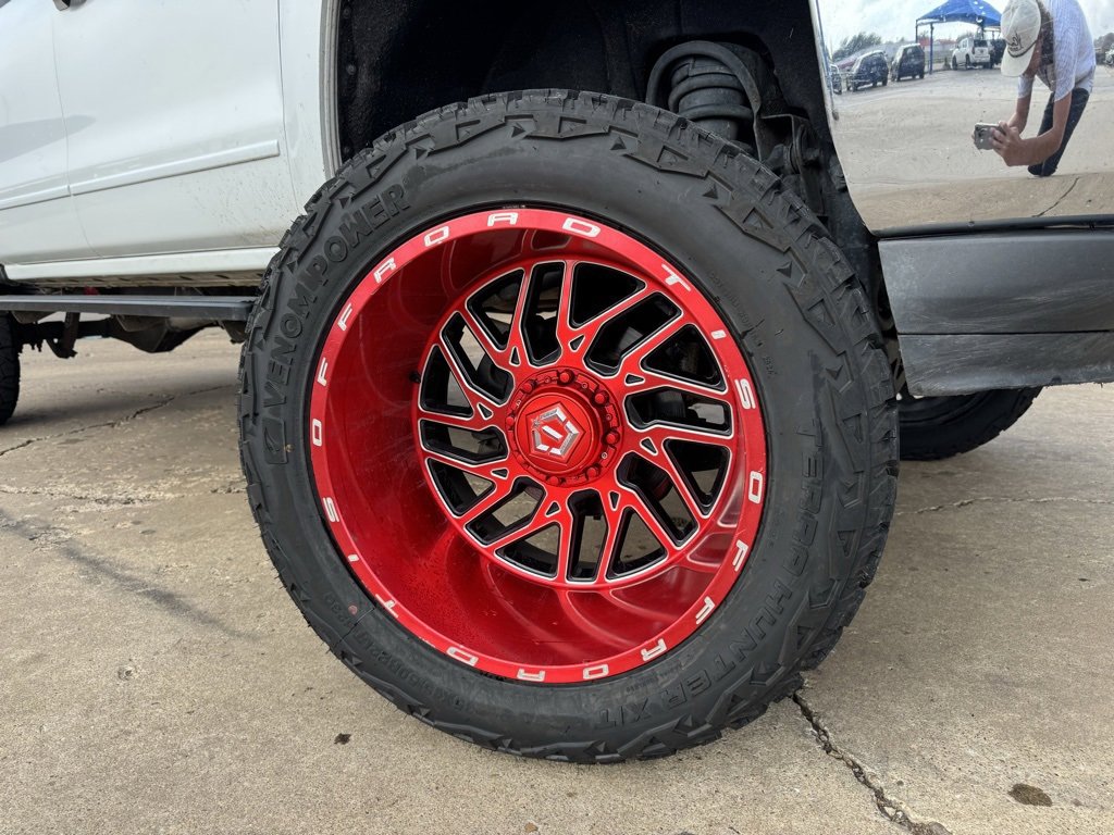 2018 Chevrolet Silverado 1500 LT photo 9