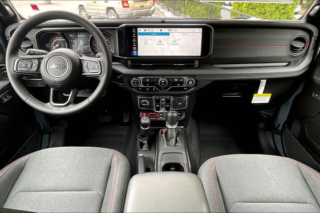 2025 Jeep Wrangler Rubicon photo 6