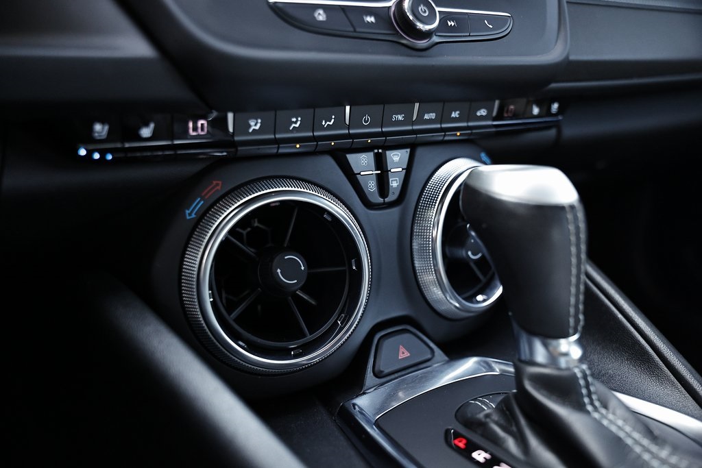 2022 Chevrolet Camaro 2LT photo 33