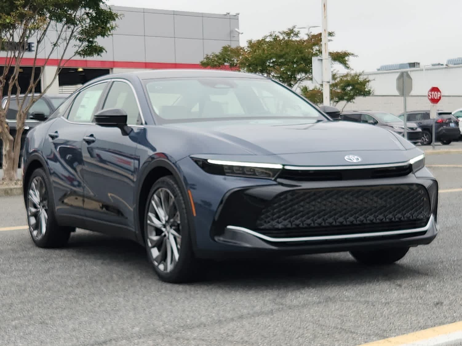 2026 Toyota Crown Limited photo 2