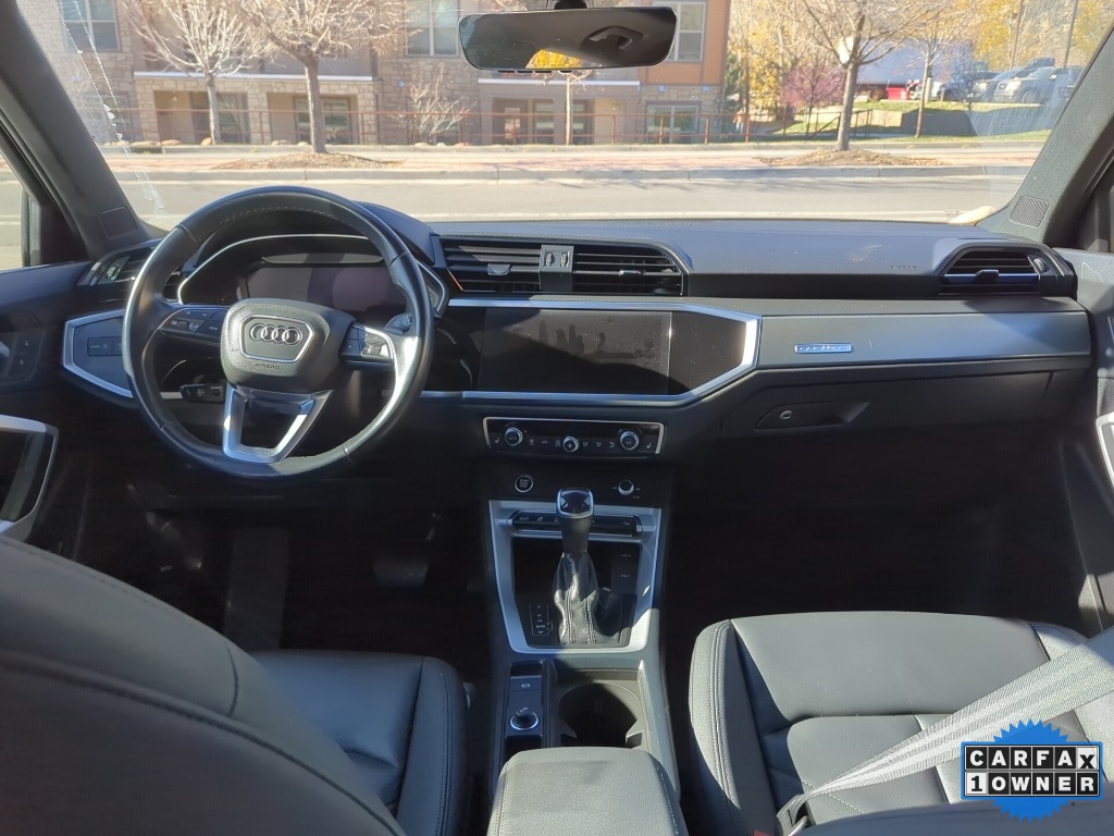 2024 Audi Q3 S line Premium photo 4