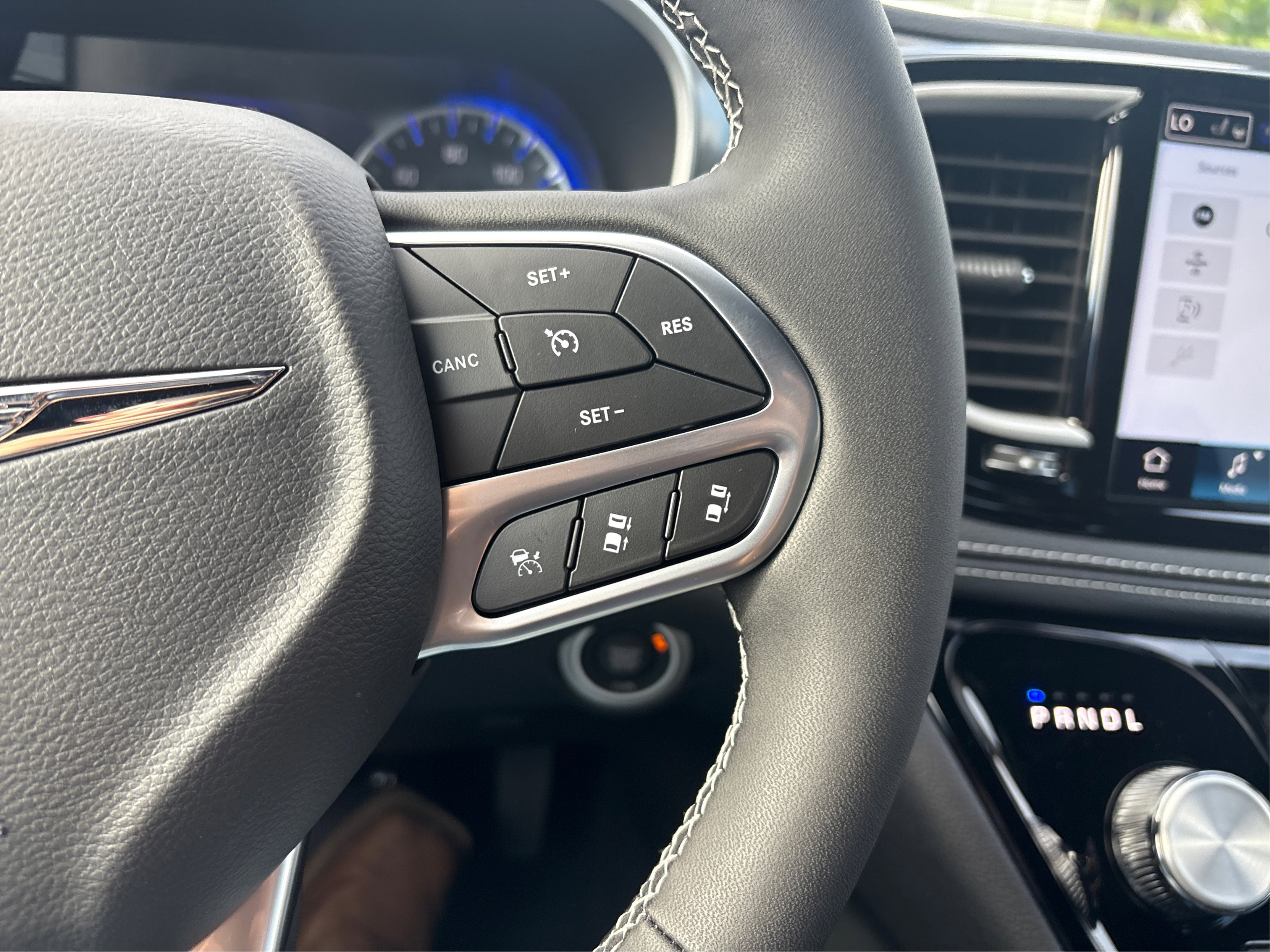 2026 Chrysler Pacifica photo 19