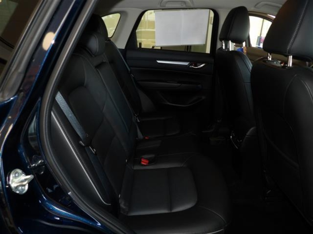 2024 Mazda CX-5 2.5 Select photo 17
