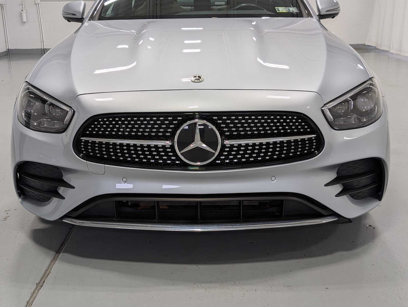 2022 Mercedes Benz E 350 AMG photo 2