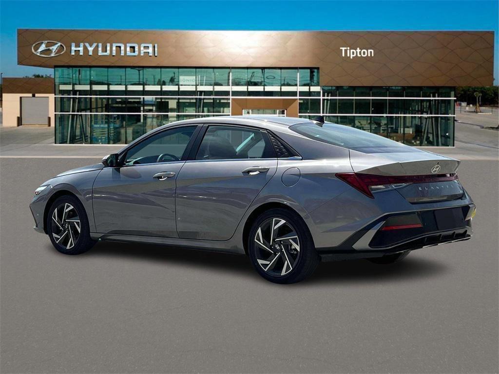 2025 Hyundai Elantra Hybrid Limited photo 4