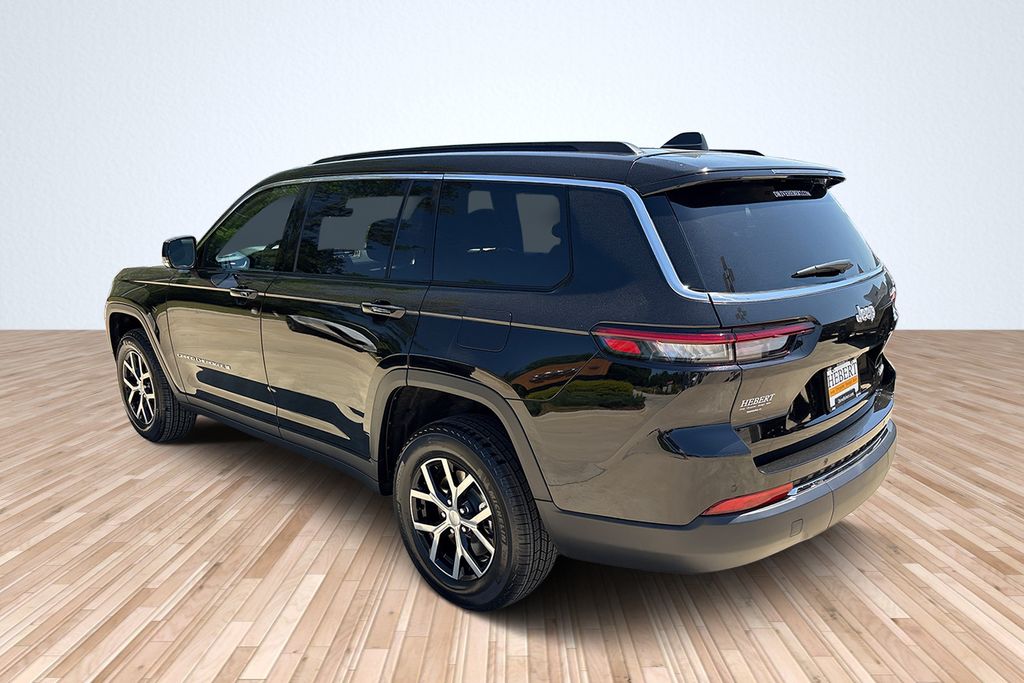 2025 Jeep Grand Cherokee Limited photo 7