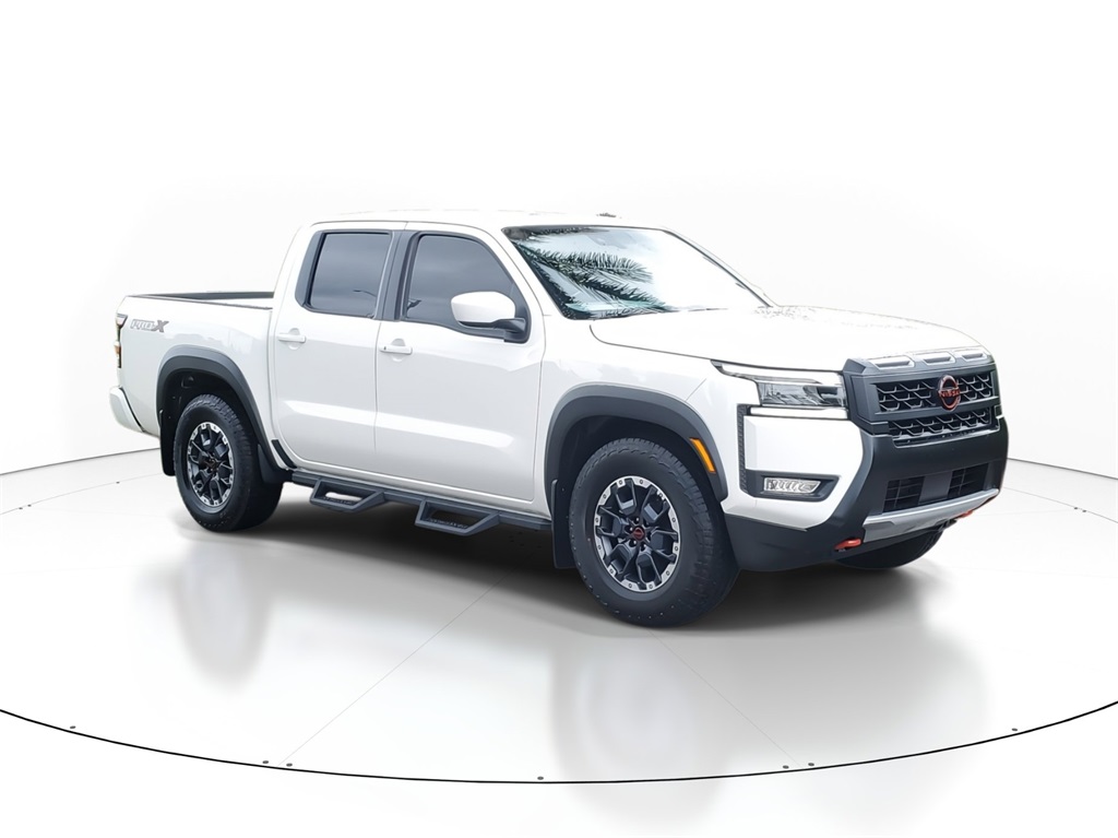 2025 Nissan Frontier PRO-X photo 2