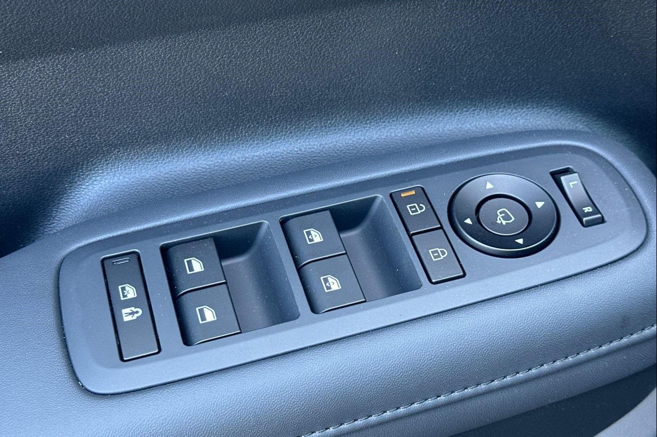 2025 Hyundai Santa Fe Limited photo 12
