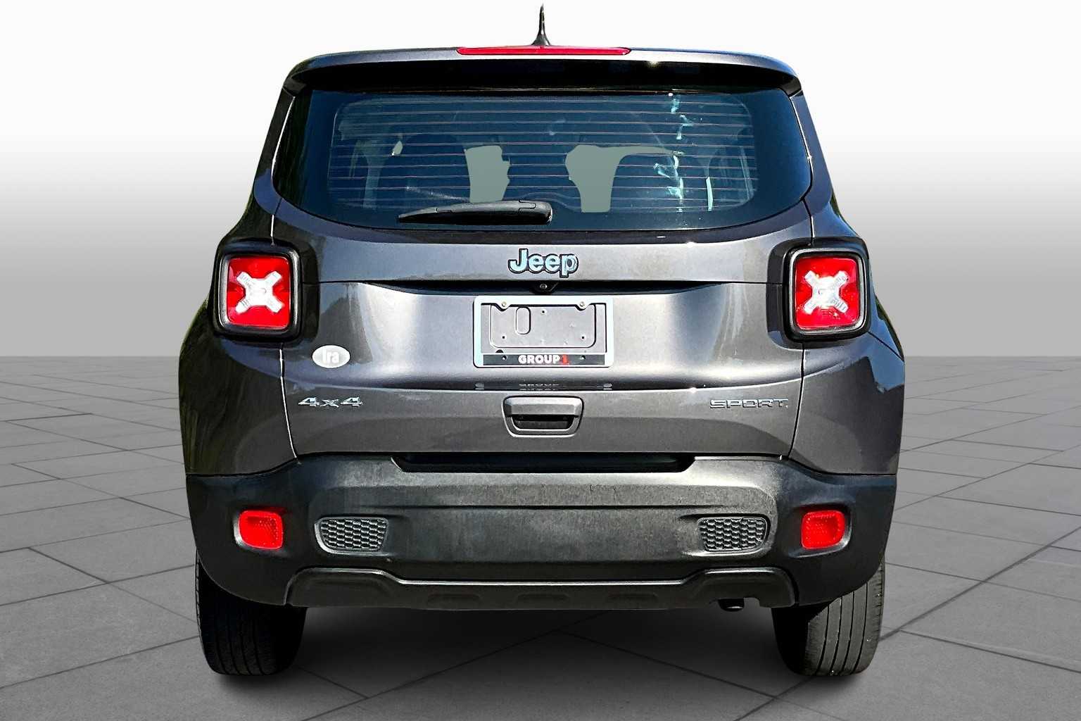 2021 Jeep Renegade Sport photo 4
