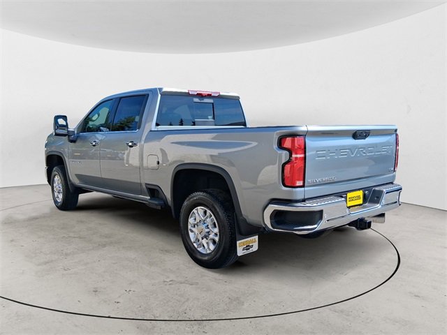 2025 Chevrolet Silverado 2500HD LTZ photo 3