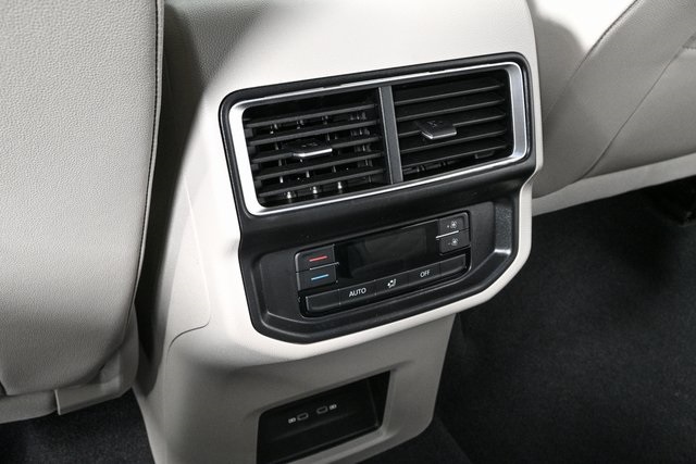 2026 Volkswagen Atlas SE photo 17