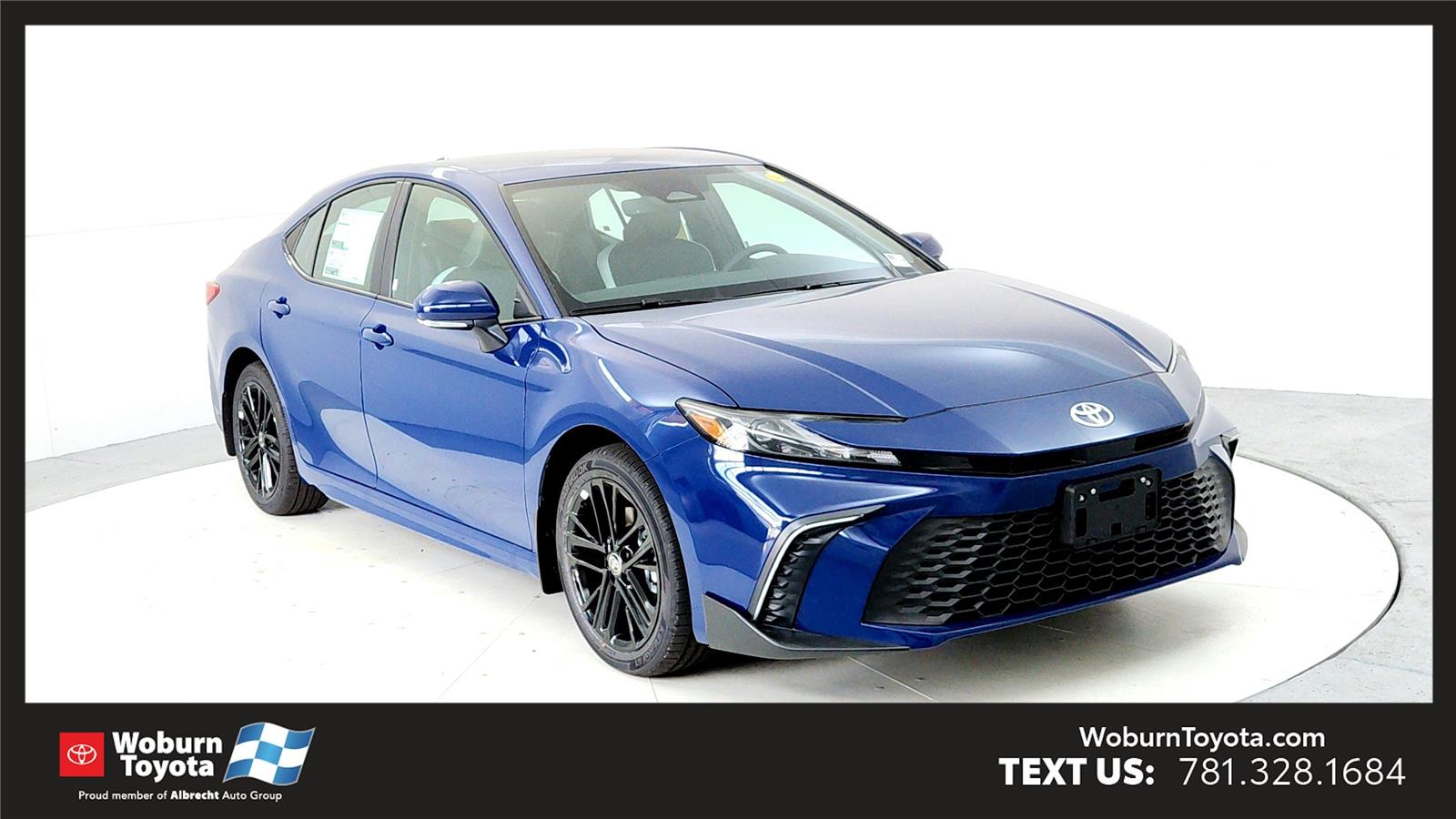 2026 Toyota Camry SE's photo