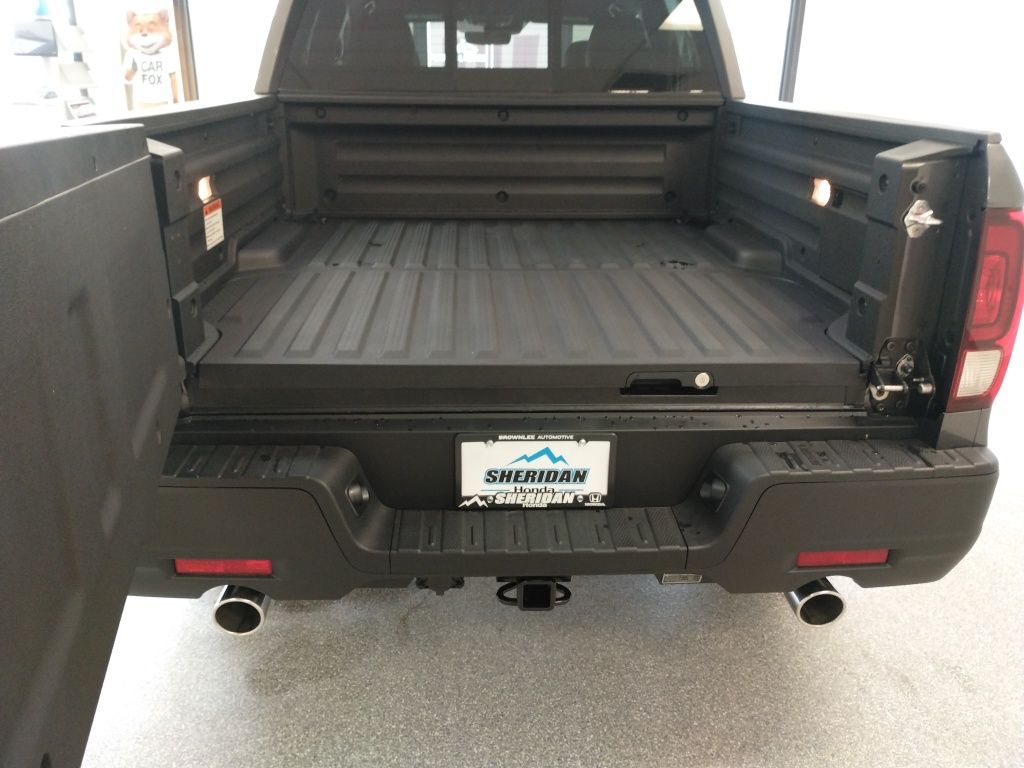 2025 Honda Ridgeline RTL photo 10