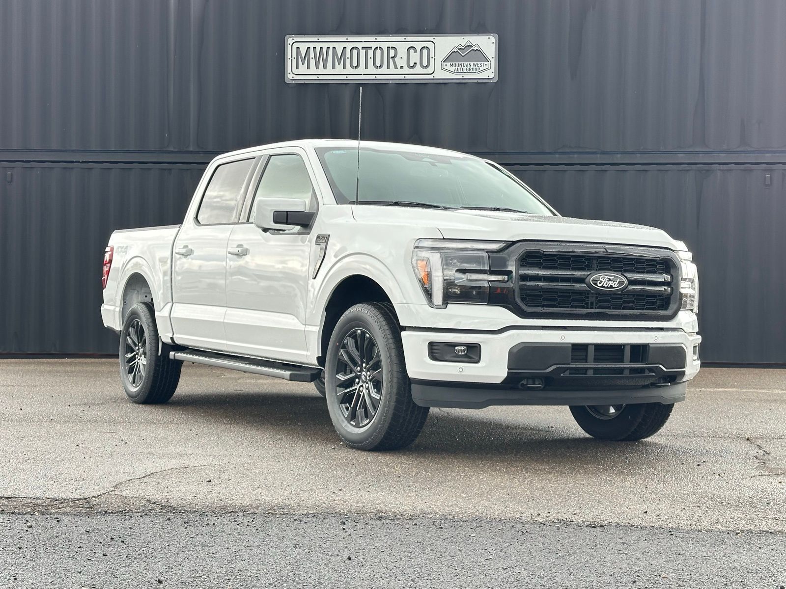 2025 Ford F-150 Lariat's photo