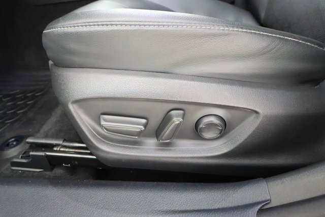 2022 Toyota Camry XSE photo 9