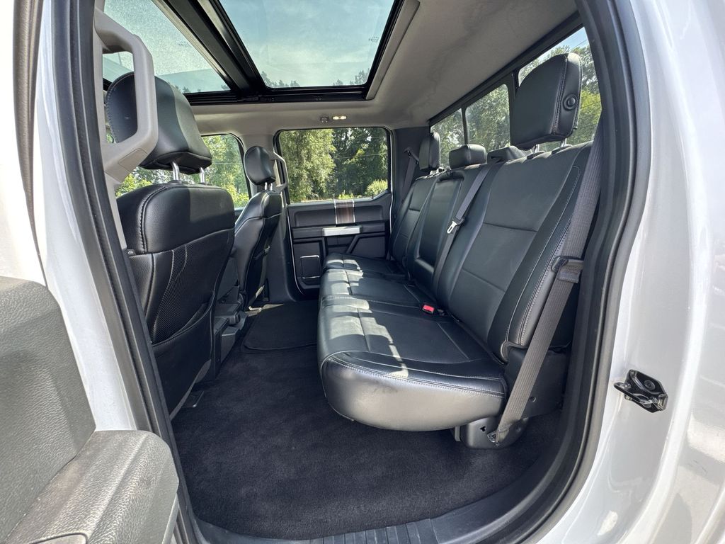 2016 Ford F-150 Lariat photo 23