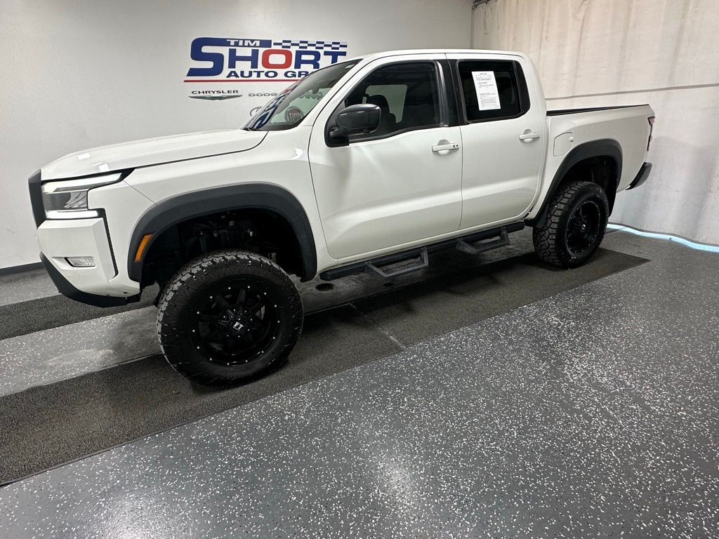 2023 Nissan Frontier PRO-4X's photo