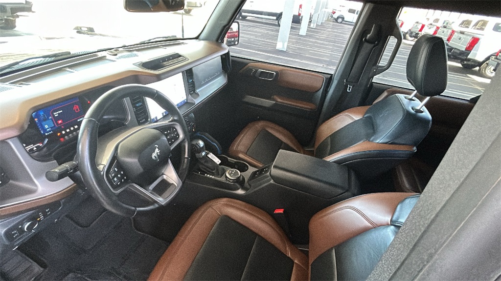 2022 Ford Bronco Outer Banks photo 14