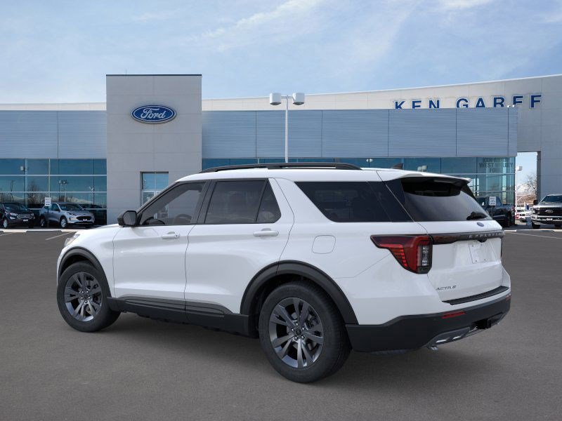 2026 Ford Explorer photo 2