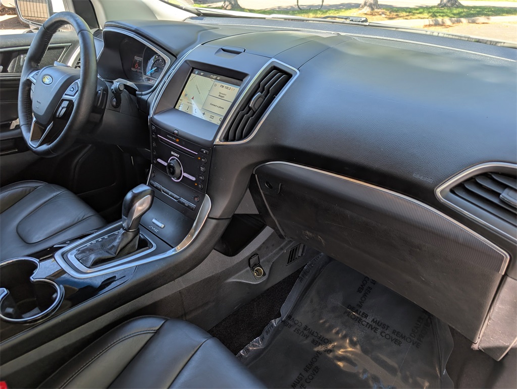 2016 Ford Edge Titanium photo 20