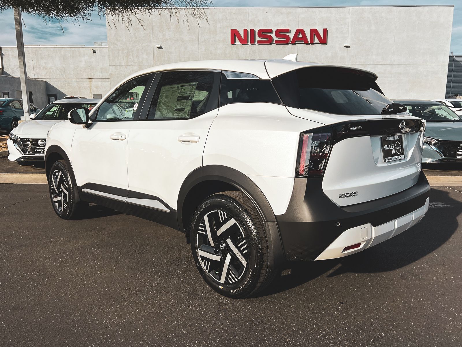 2025 Nissan Kicks SV photo 4