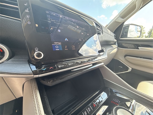 2023 Jeep Wagoneer Series III photo 16