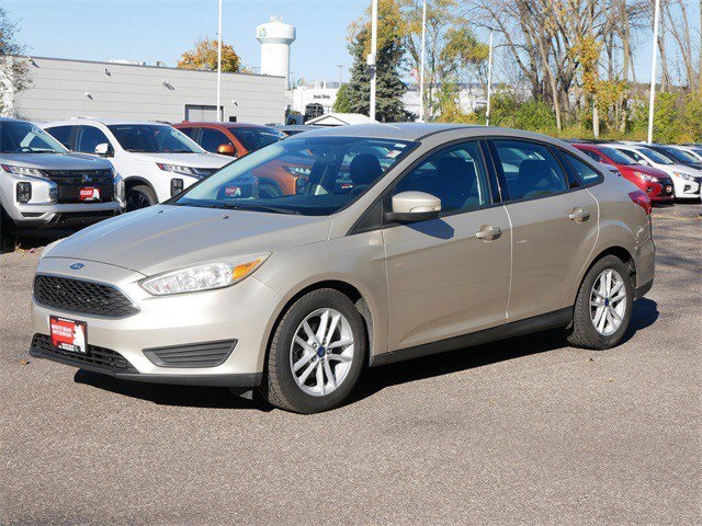 2017 Ford Focus SE photo 3