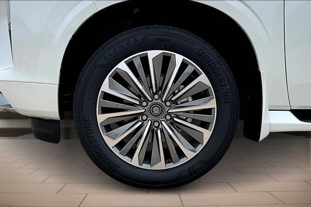 2026 Infiniti QX80 Luxe photo 9