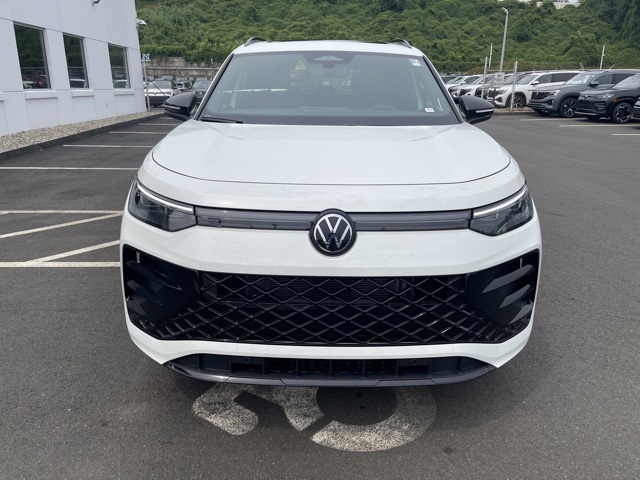 2025 Volkswagen Tiguan SE R-Line Black photo 4